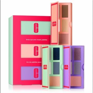 NWT Clinique make up set